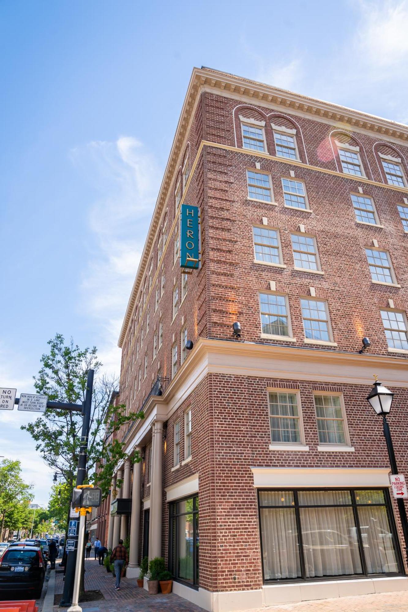 Hotel Heron Old Town Alexandria Extérieur photo